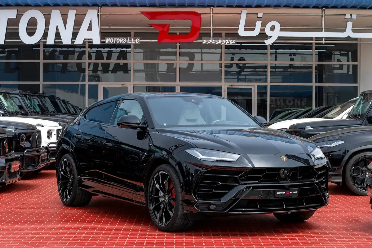 Lamborghini Urus 4.0 AT AWD (650 hp)