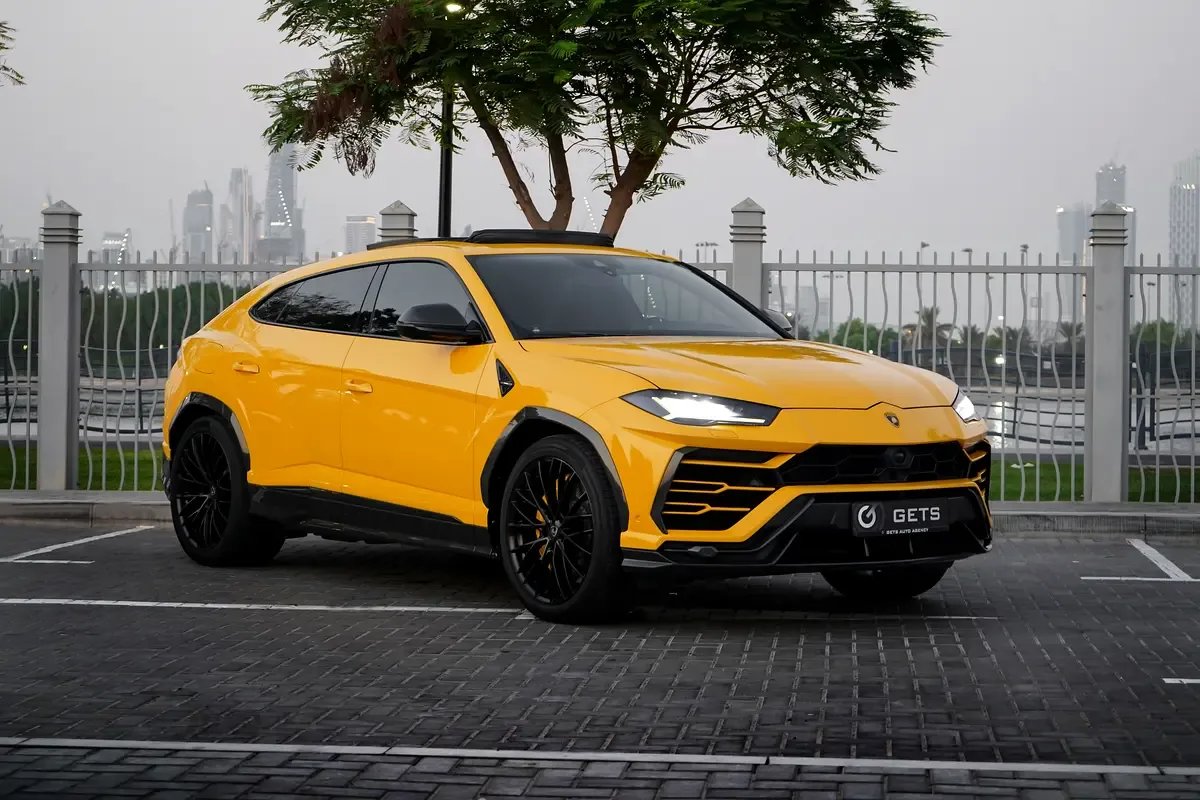 Lamborghini Urus 4.0 AT AWD (650 hp)