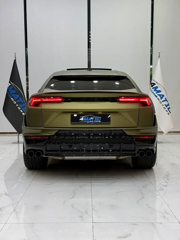 Lamborghini Urus 4.0 AT AWD (650 حصان) - 8