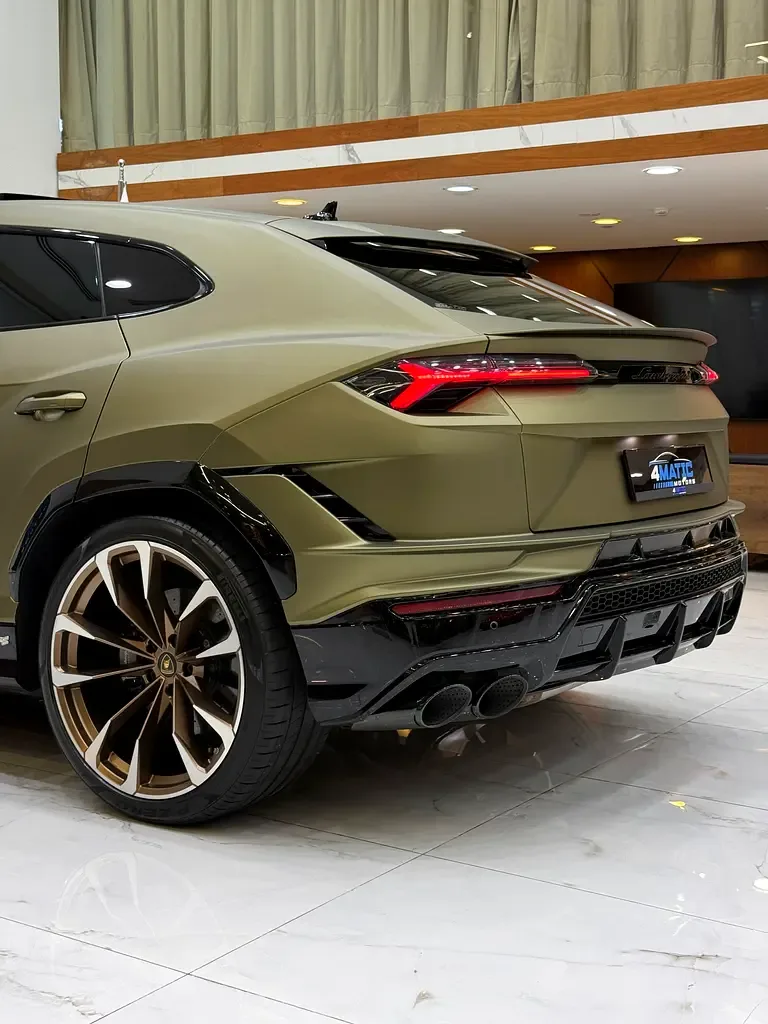 Lamborghini Urus 4.0 AT AWD (650 حصان) - 11
