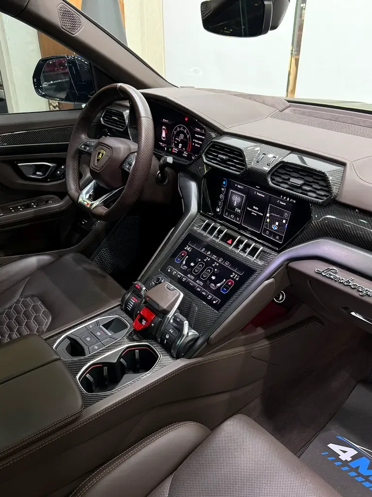 Lamborghini Urus 4.0 AT AWD (650 حصان) - 15