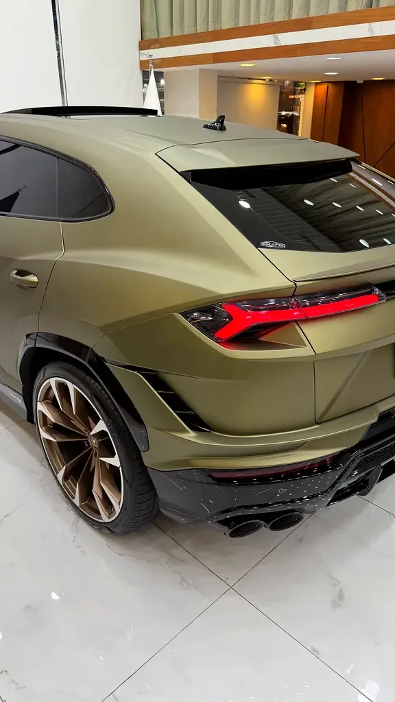 Lamborghini Urus 4.0 AT AWD (650 حصان) - 13