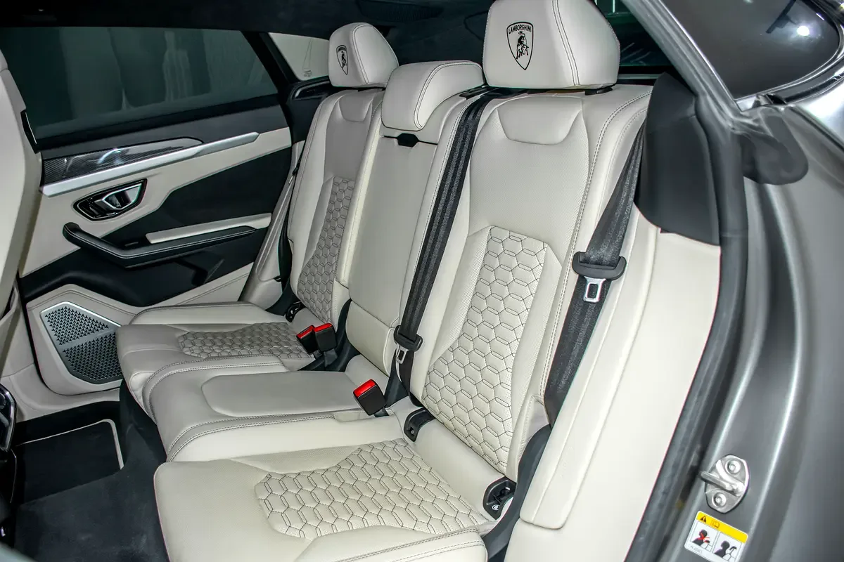 Lamborghini Urus 4.0 AT AWD (650 حصان) - 11