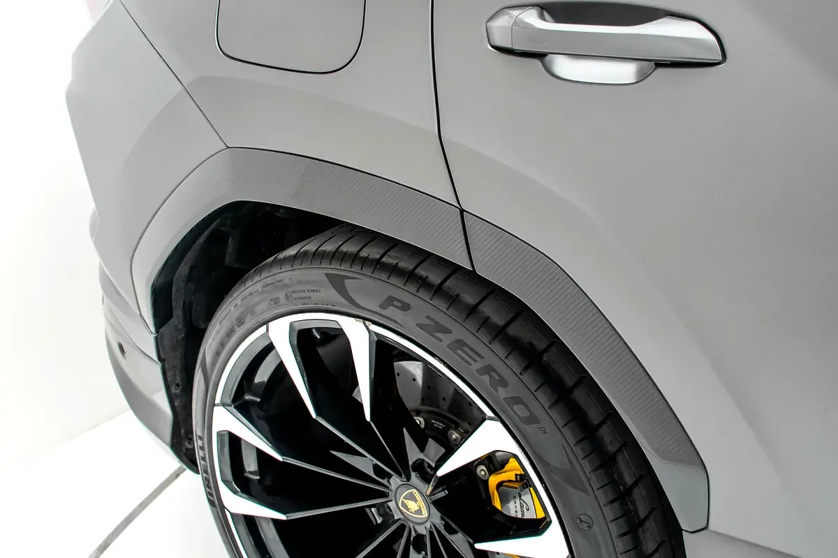 Lamborghini Urus 4.0 AT AWD (650 حصان) - 16