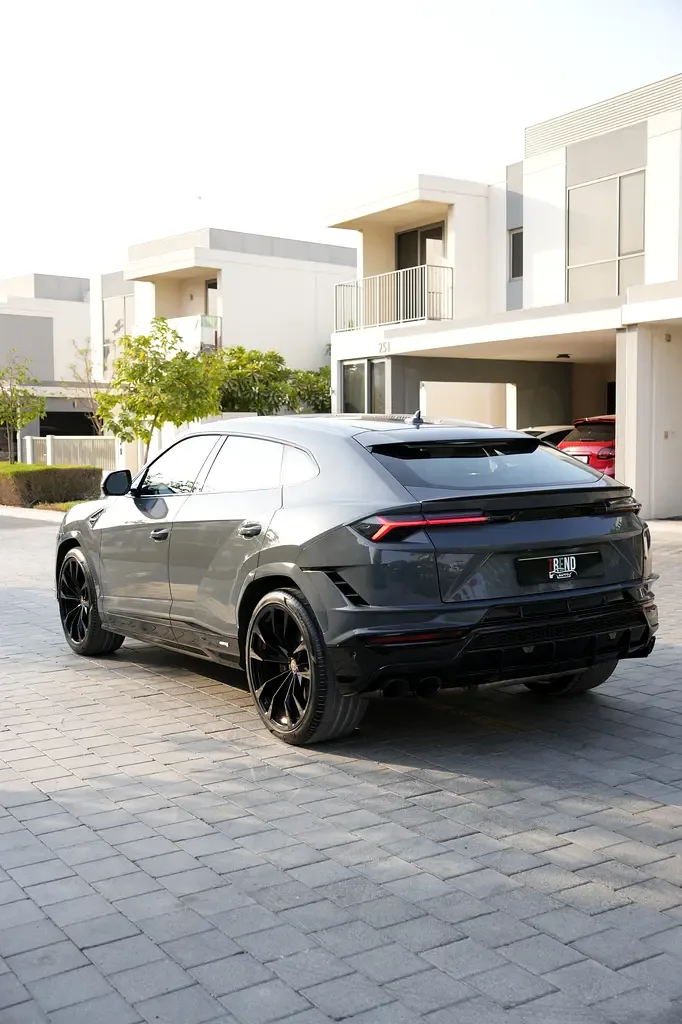 Lamborghini Urus 4.0 AT AWD (650 حصان) - 16
