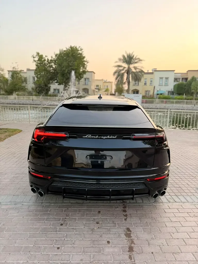 Lamborghini Urus 4.0 AT AWD (650 حصان) - 6