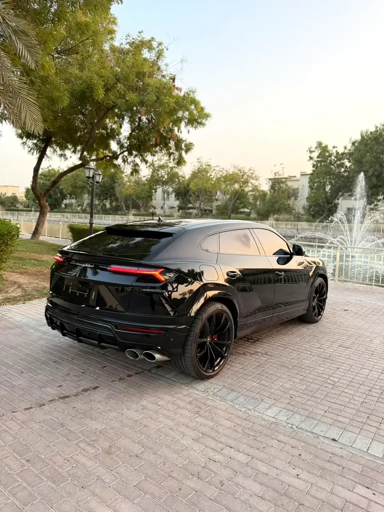 Lamborghini Urus 4.0 AT AWD (650 حصان) - 12