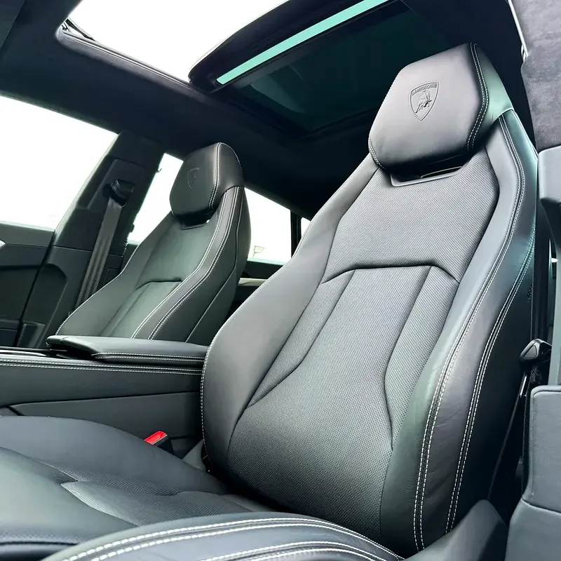 Lamborghini Urus 4.0 AT AWD (650 حصان) - 7