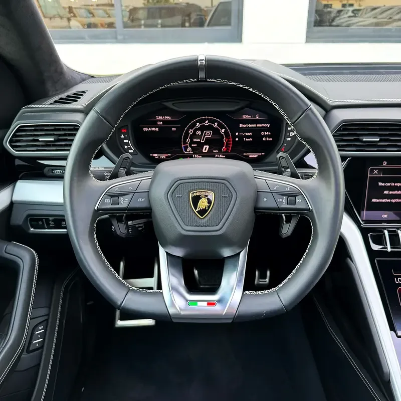 Lamborghini Urus 4.0 AT AWD (650 حصان) - 12
