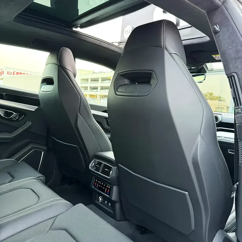 Lamborghini Urus 4.0 AT AWD (650 حصان) - 10