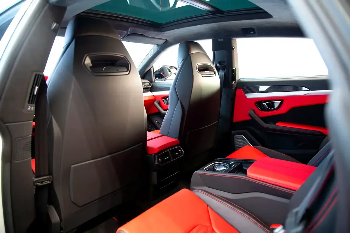 Lamborghini Urus 4.0 AT AWD (650 hp) - 10