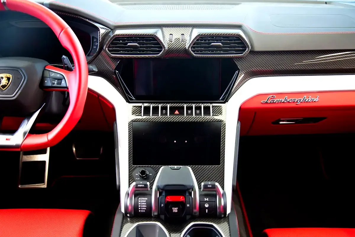 Lamborghini Urus 4.0 AT AWD (650 hp) - 12