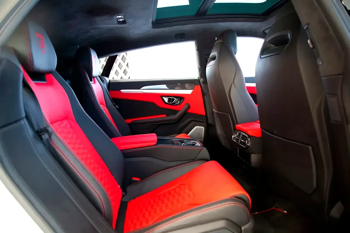 Lamborghini Urus 4.0 AT AWD (650 hp) - 13