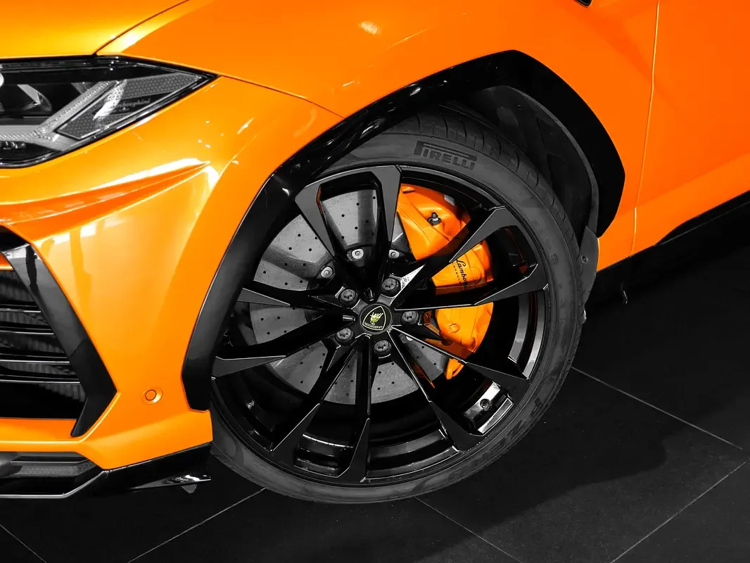 Lamborghini Urus 4.0 AT AWD (650 hp) - 7