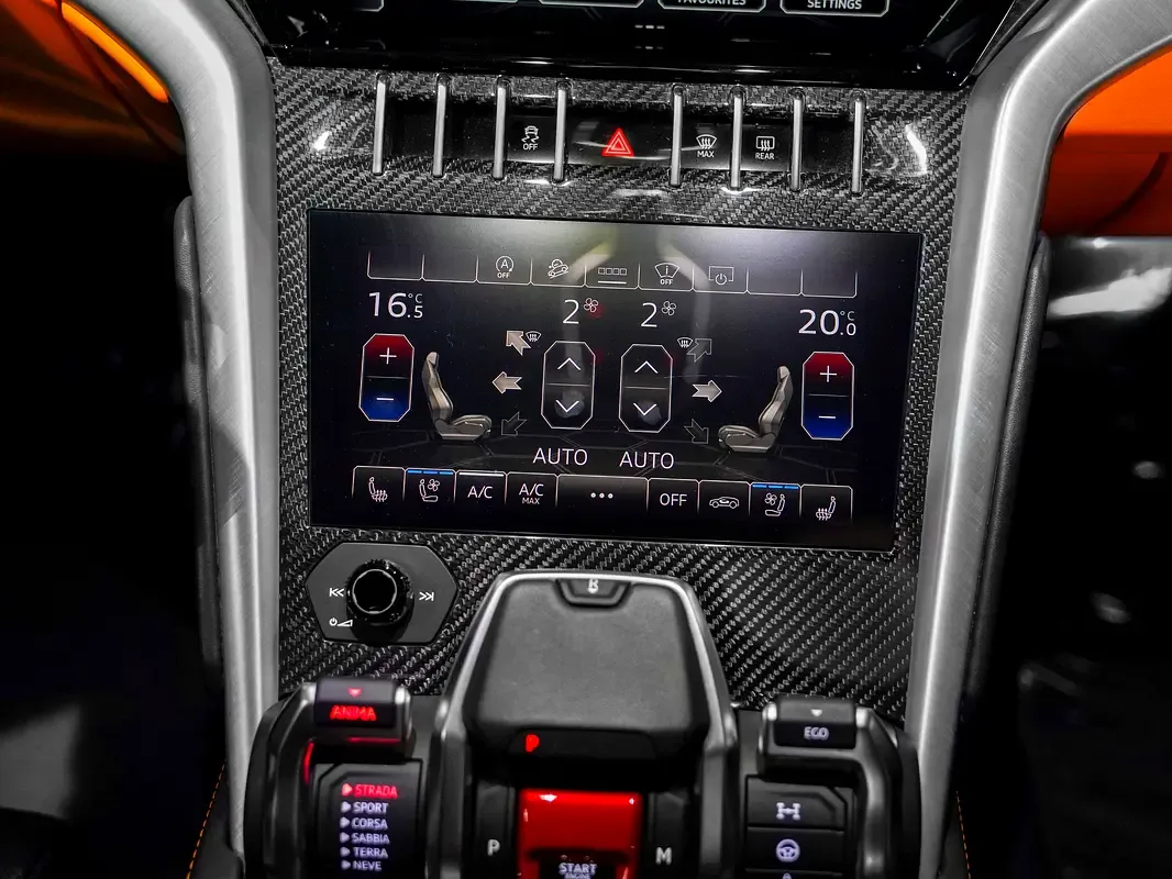 Lamborghini Urus 4.0 AT AWD (650 hp) - 14