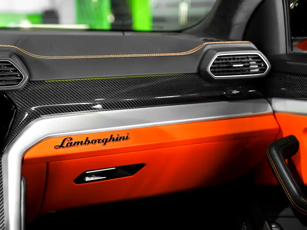 Lamborghini Urus 4.0 AT AWD (650 hp) - 18