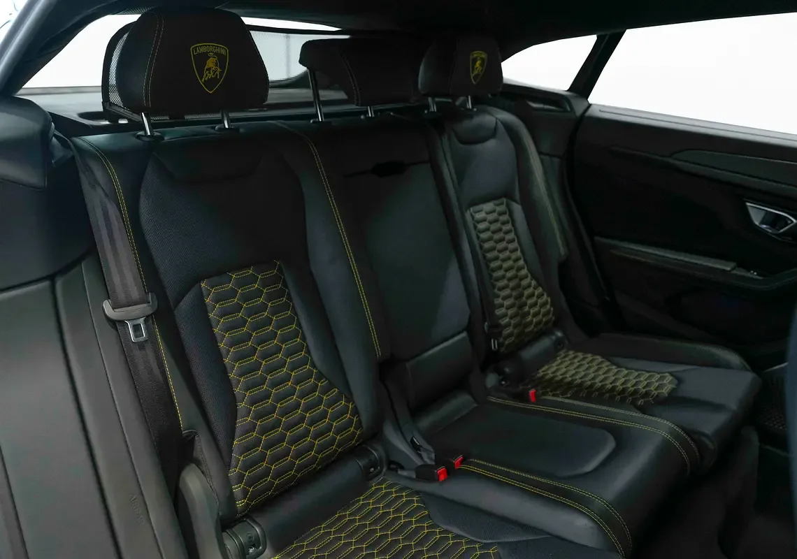 Lamborghini Urus 4.0 AT AWD (650 hp) - 13