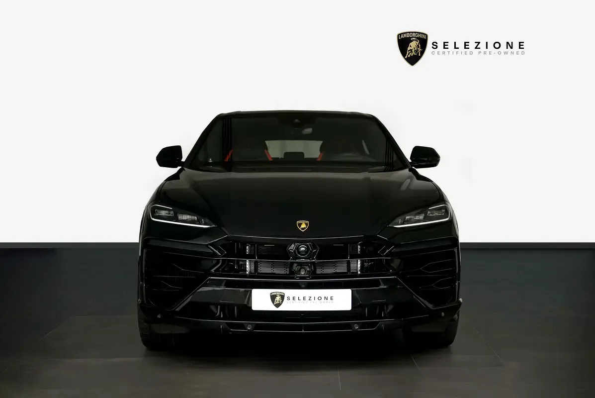 Lamborghini Urus 4.0 AT AWD (666 حصان) - 2