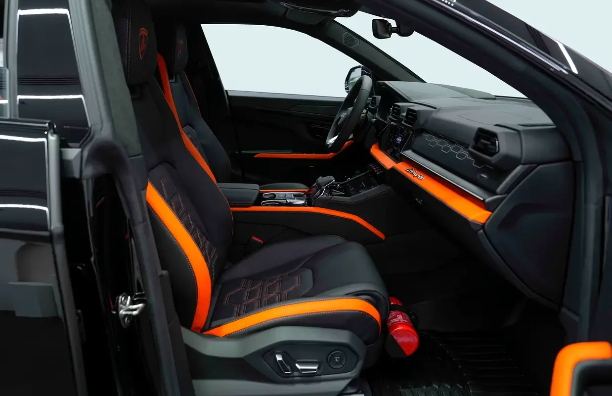 Lamborghini Urus 4.0 AT AWD (666 حصان) - 9