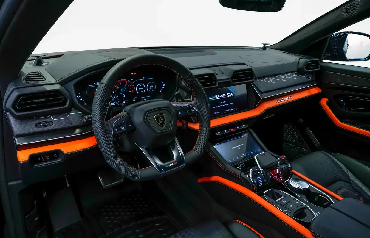 Lamborghini Urus 4.0 AT AWD (666 حصان) - 8