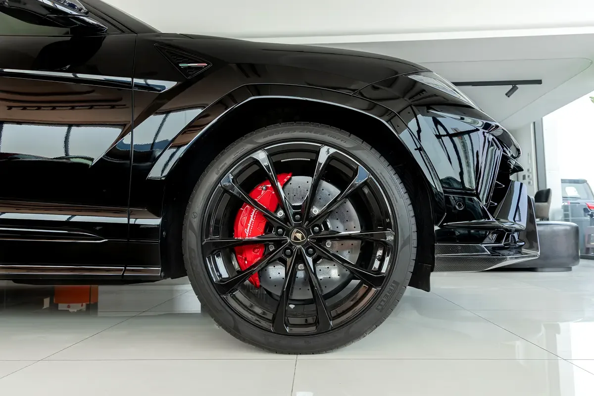 Lamborghini Urus 4.0 AT AWD (666 hp) - 8