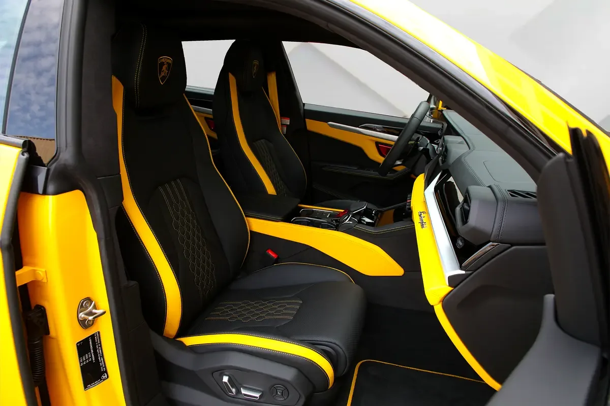 Lamborghini Urus 4.0 AT AWD (666 hp) - 11