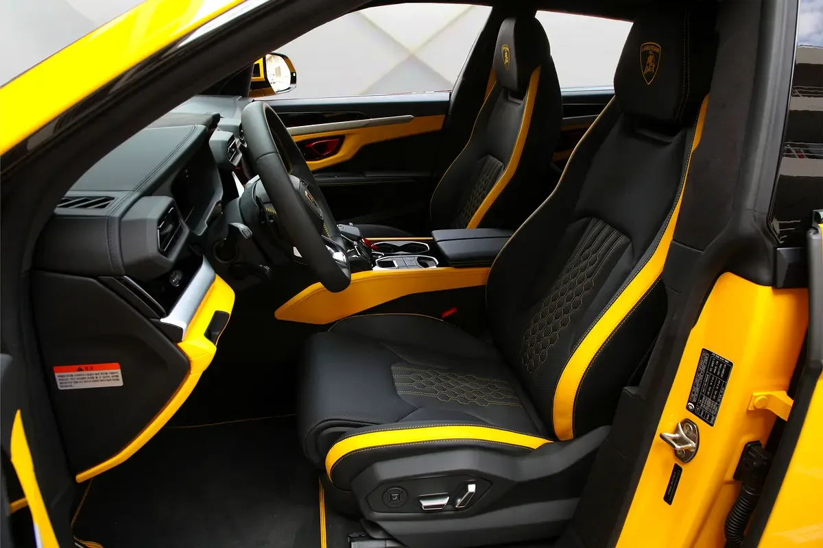 Lamborghini Urus 4.0 AT AWD (666 hp) - 9