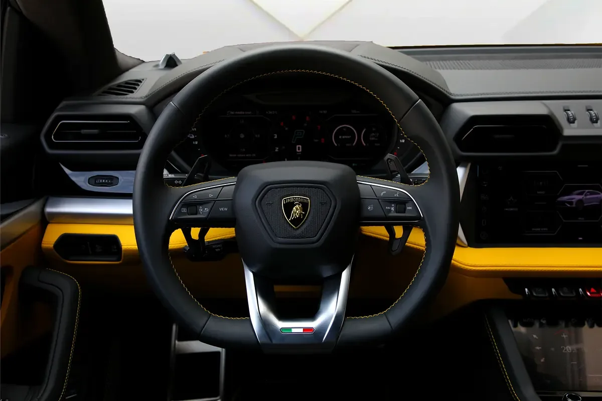 Lamborghini Urus 4.0 AT AWD (666 hp) - 14