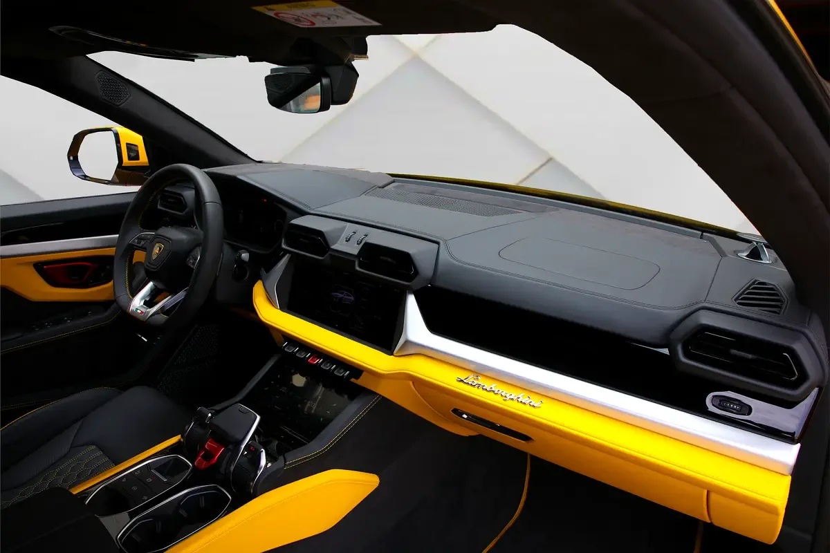Lamborghini Urus 4.0 AT AWD (666 hp) - 12