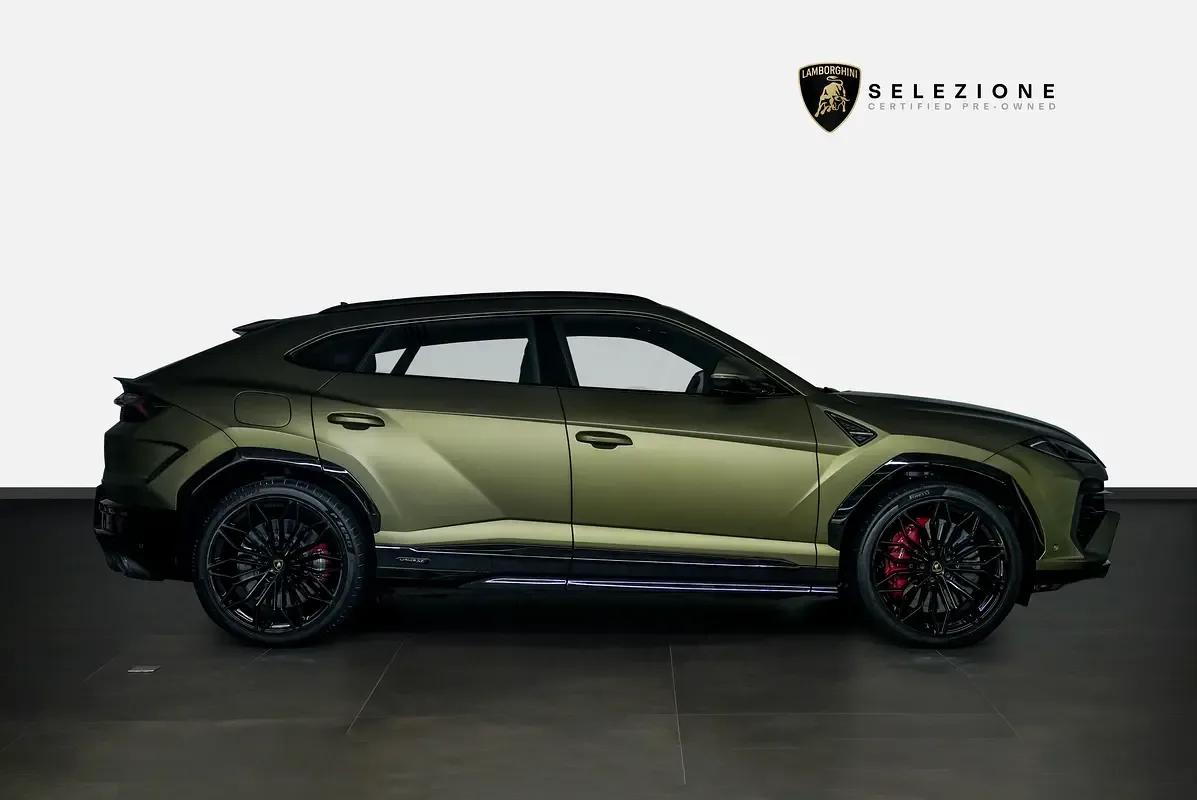 Lamborghini Urus 4.0 AT AWD (666 حصان) - 3