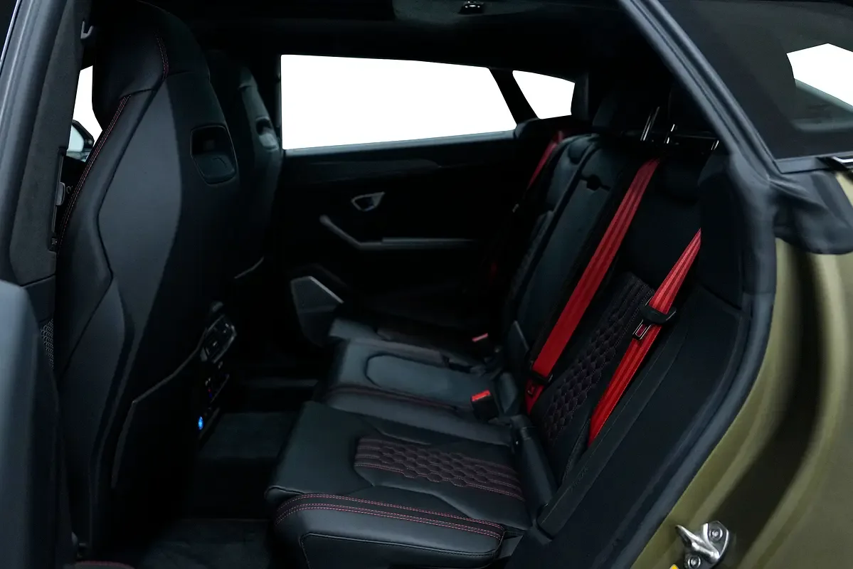Lamborghini Urus 4.0 AT AWD (666 حصان) - 10