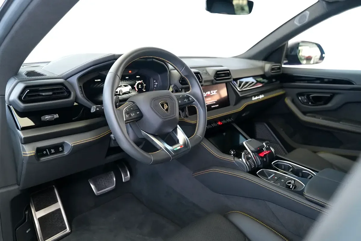 Lamborghini Urus 4.0 AT AWD (666 hp) - 7