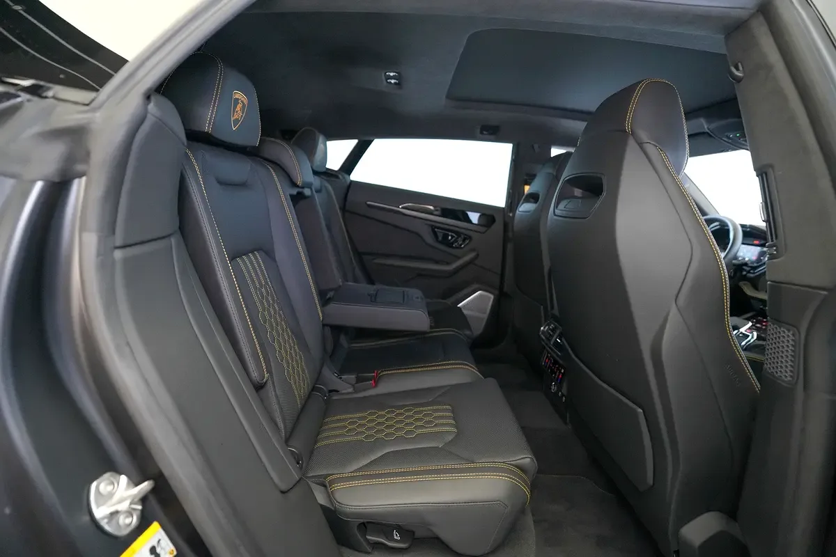 Lamborghini Urus 4.0 AT AWD (666 hp) - 14