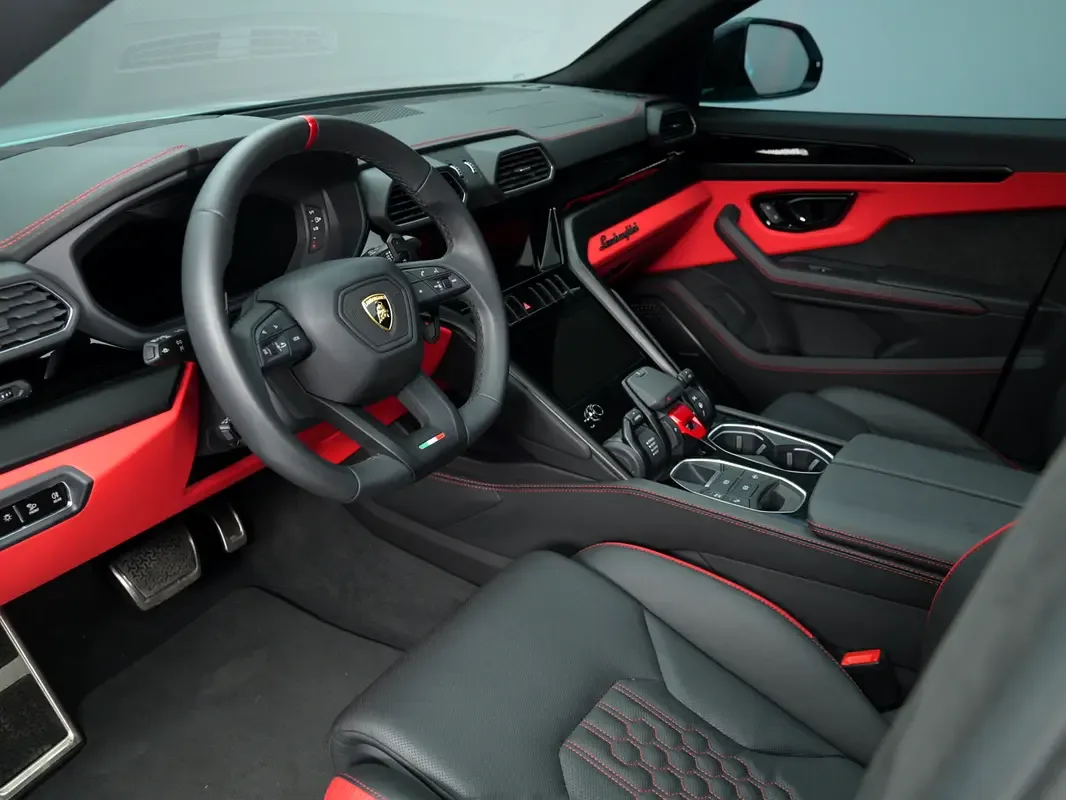 Lamborghini Urus 4.0 AT AWD (666 حصان) - 9
