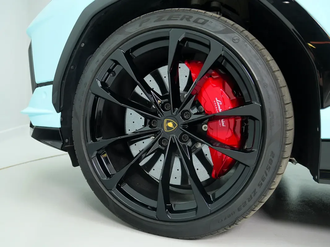 Lamborghini Urus 4.0 AT AWD (666 حصان) - 8
