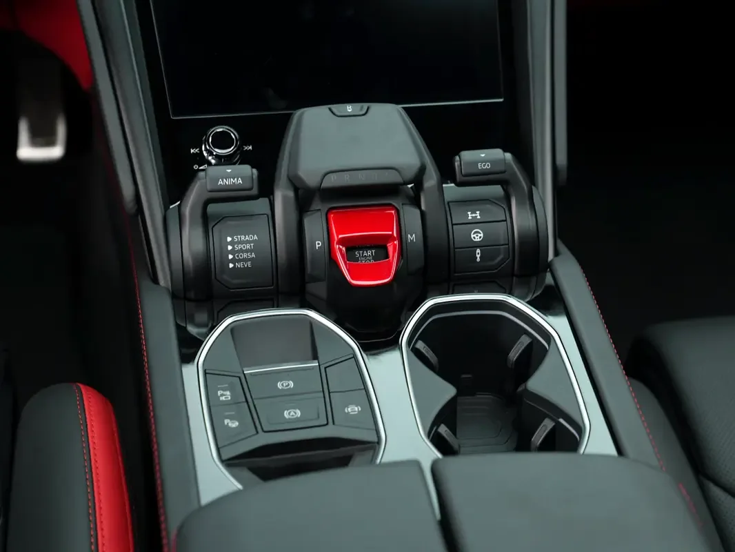 Lamborghini Urus 4.0 AT AWD (666 حصان) - 13
