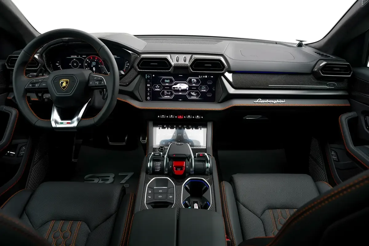 Lamborghini Urus 4.0 AT AWD (666 حصان) - 10