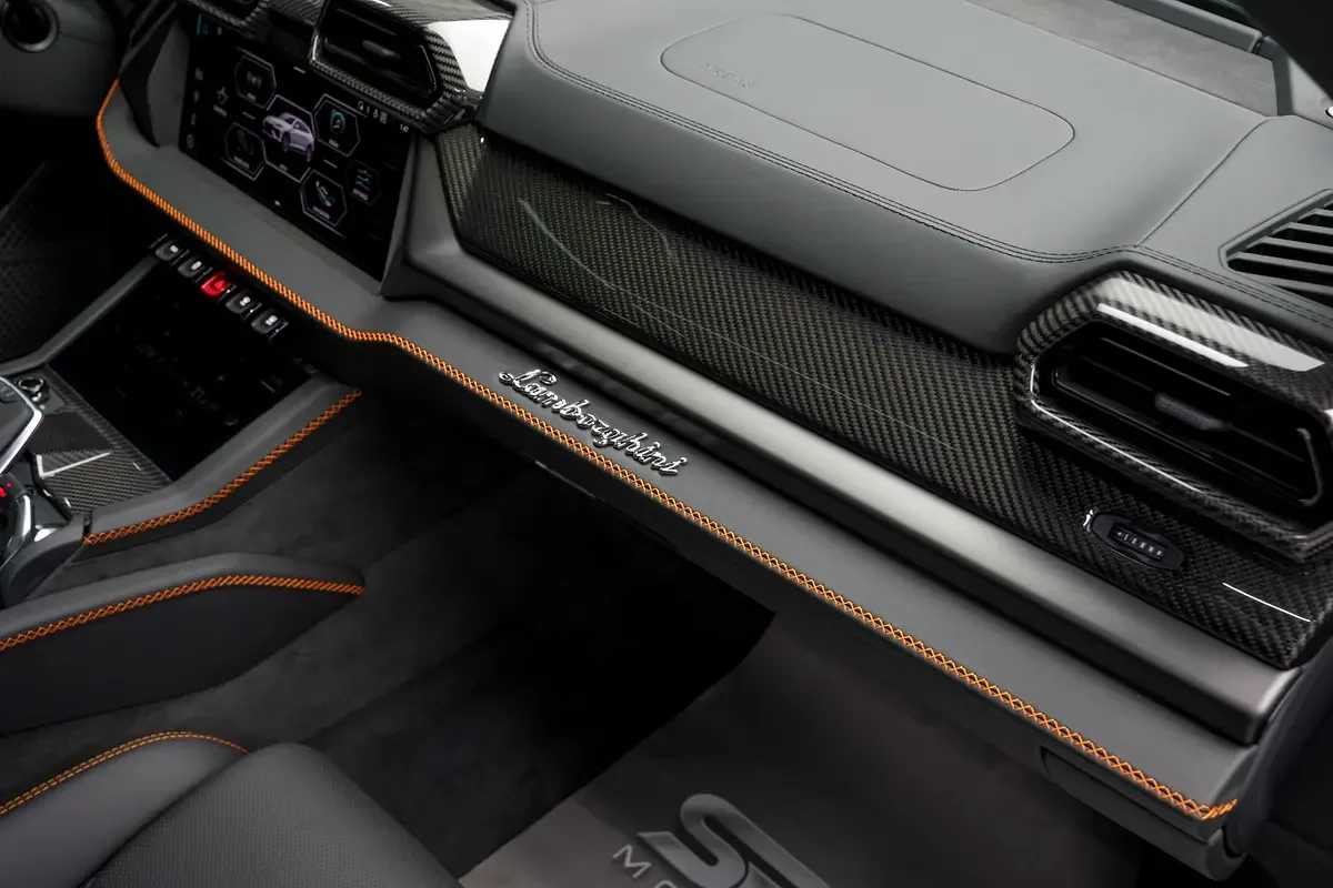Lamborghini Urus 4.0 AT AWD (666 حصان) - 13