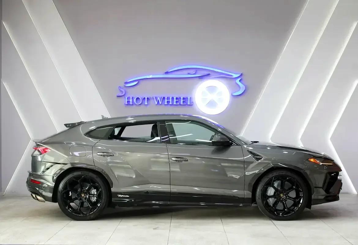 Lamborghini Urus 4.0 AT AWD (666 حصان) - 7