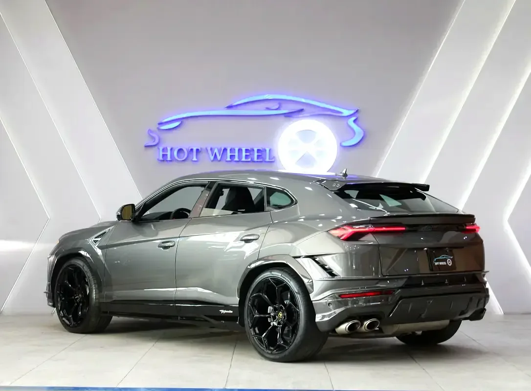Lamborghini Urus 4.0 AT AWD (666 حصان) - 5