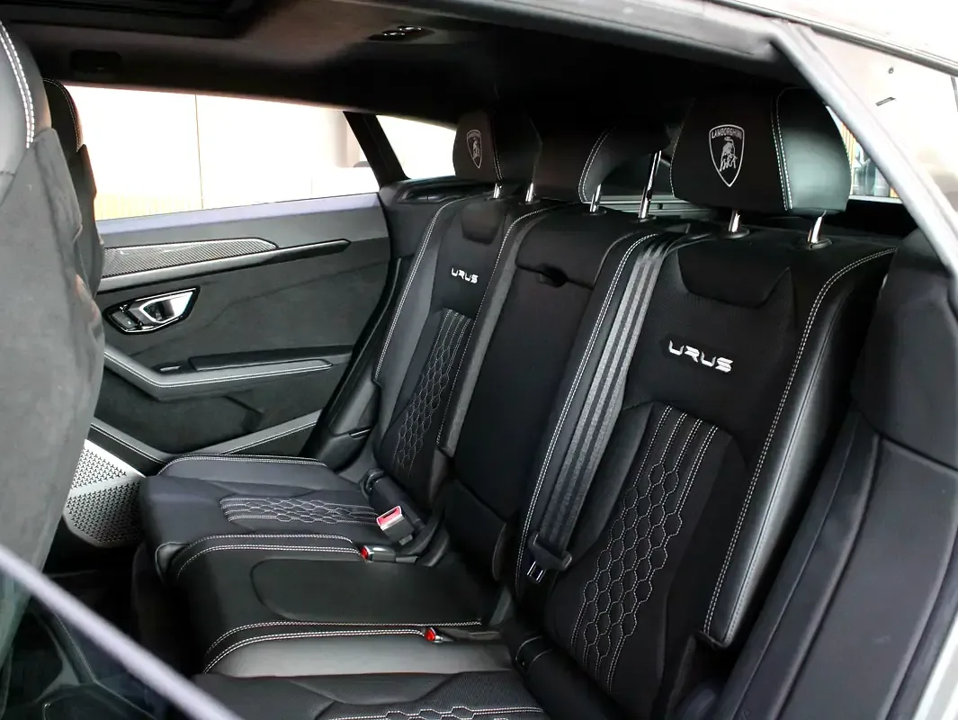 Lamborghini Urus 4.0 AT AWD (666 حصان) - 13