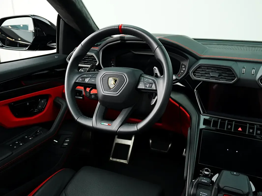 Lamborghini Urus 4.0 AT AWD (666 hp) - 11