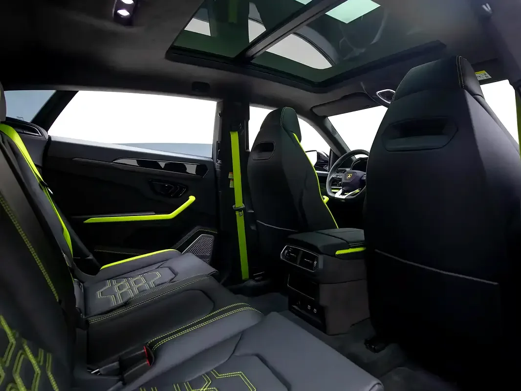 Lamborghini Urus 4.0 AT AWD (666 حصان) - 17