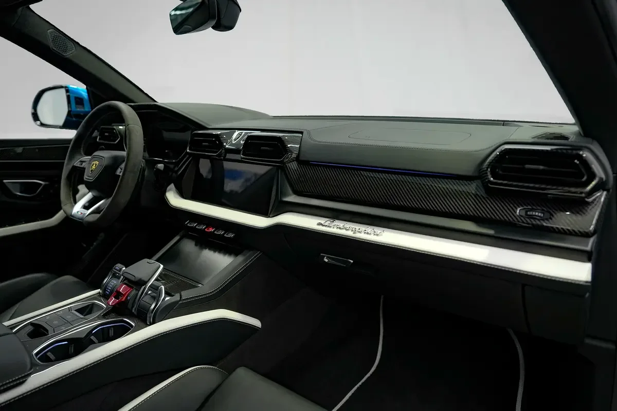 Lamborghini Urus 4.0 AT AWD (666 حصان) - 8