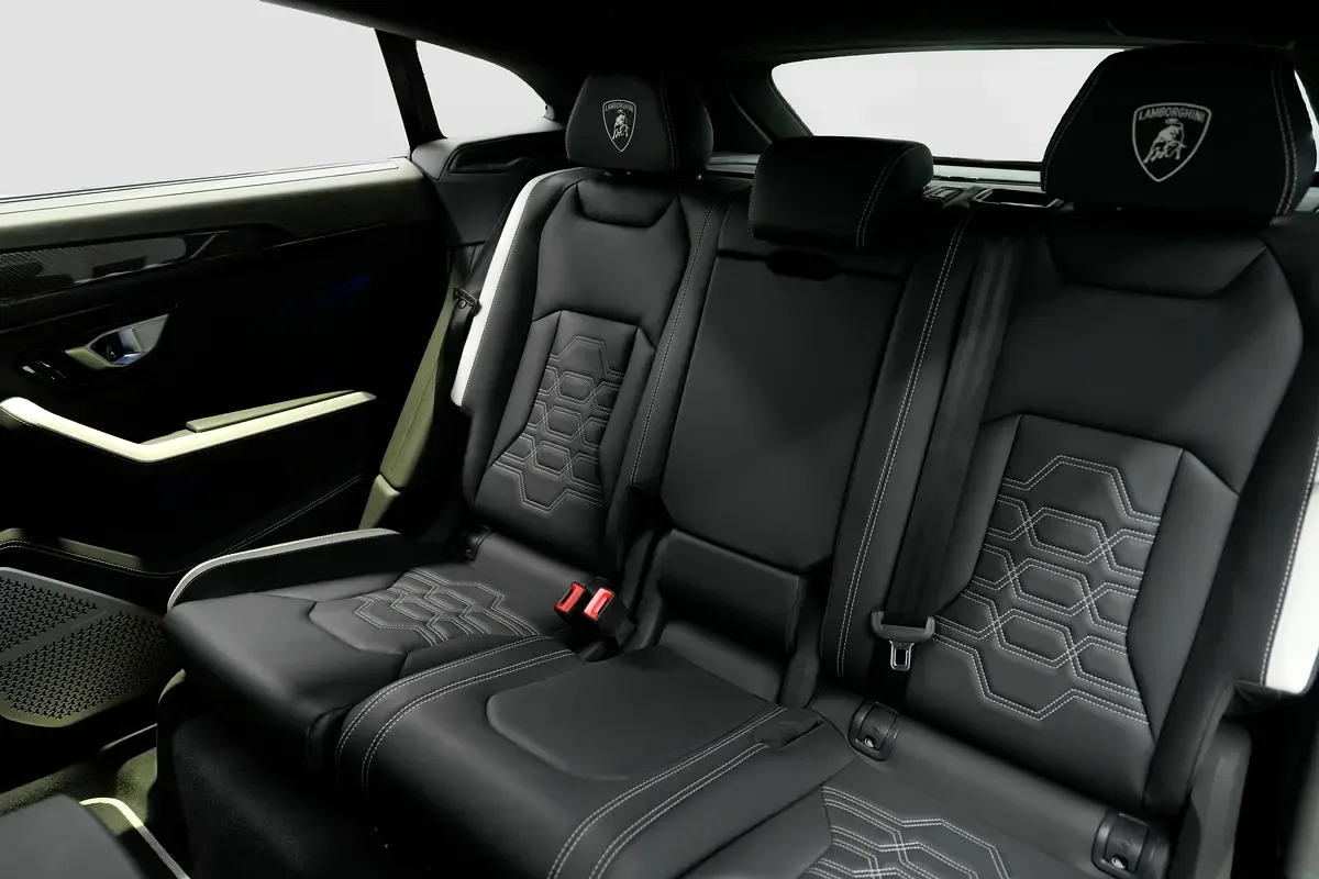 Lamborghini Urus 4.0 AT AWD (666 حصان) - 13