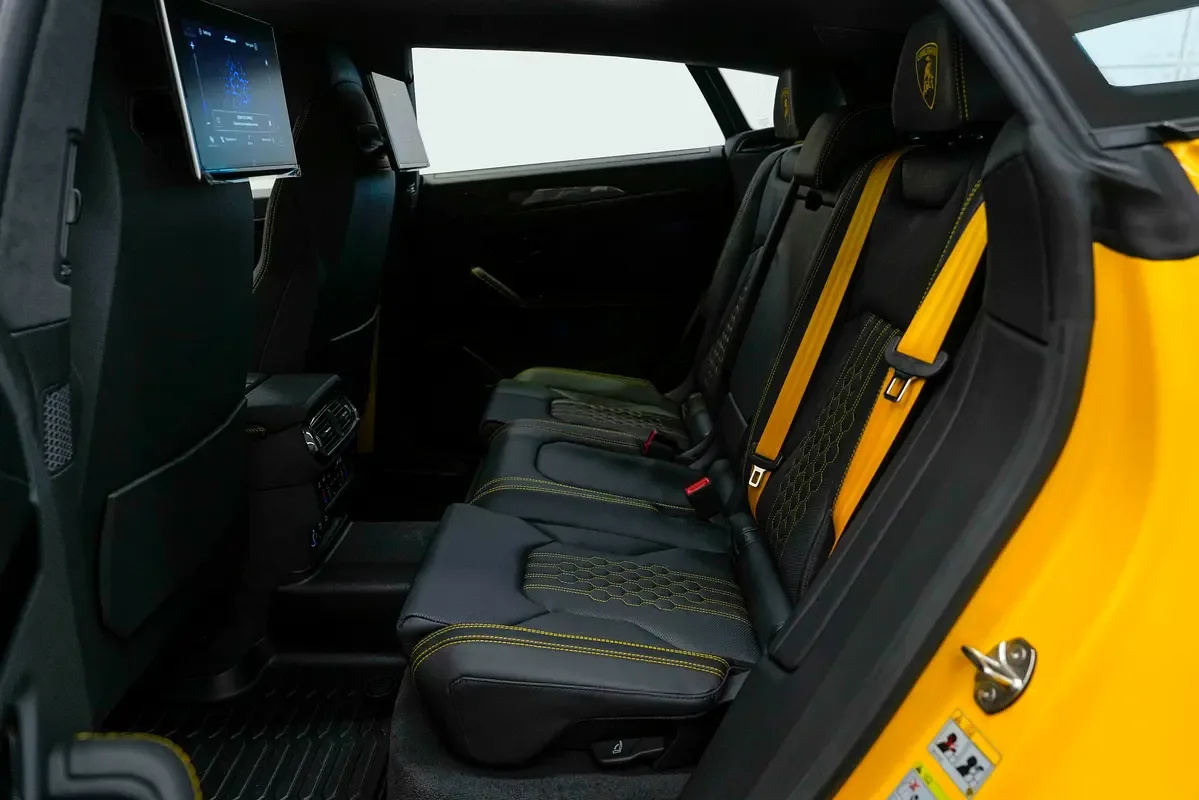 Lamborghini Urus 4.0 AT AWD (666 hp) - 8