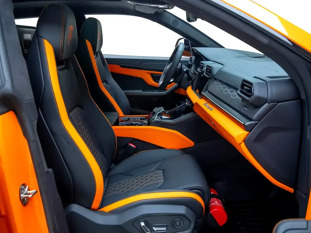 Lamborghini Urus 4.0 AT AWD (666 حصان) - 10