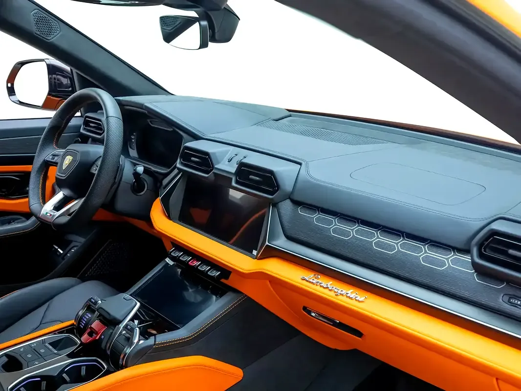 Lamborghini Urus 4.0 AT AWD (666 حصان) - 11