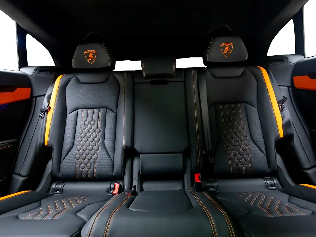 Lamborghini Urus 4.0 AT AWD (666 حصان) - 13