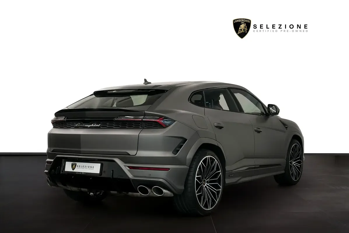 Lamborghini Urus 4.0 AT AWD (666 حصان) - 4